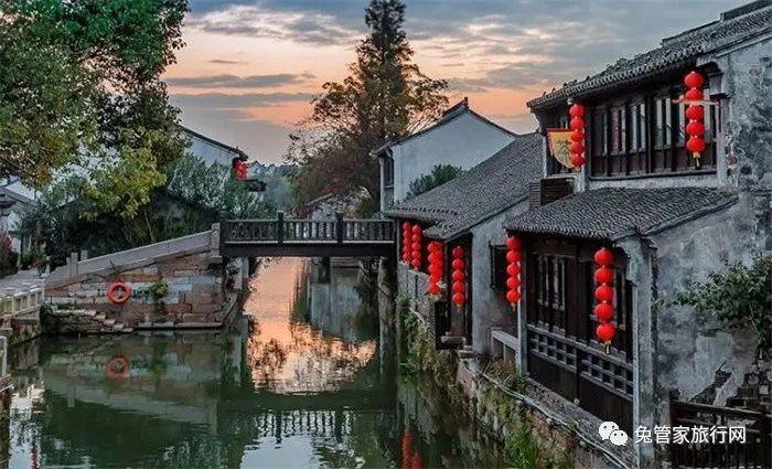 搅翻墨海舞自欢